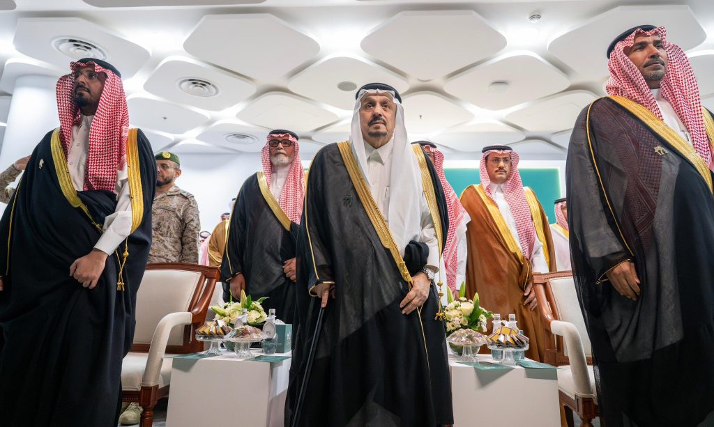 أمير الرياض يرعى حفل تخريج الدفعة الـ17 من طلاب جامعة الأمير سطام بن عبدالعزيز