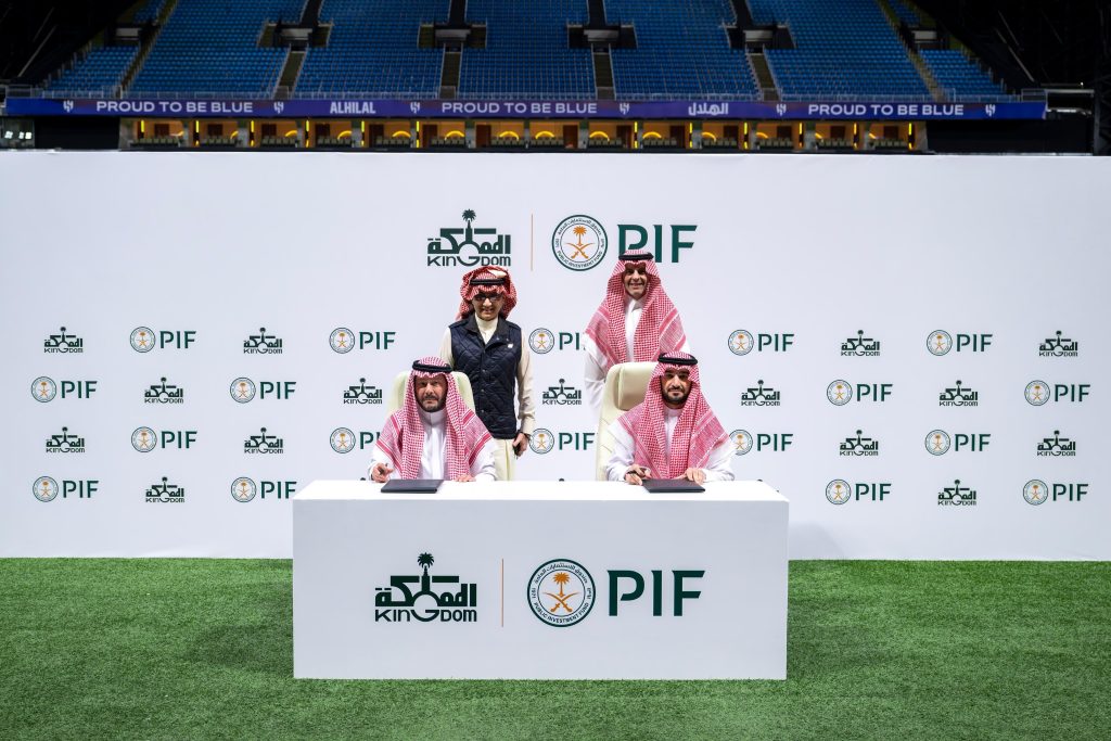 «المملكة القابضة» تستحوذ على 70% من الهلال باتفاق مع صندوق الاستثمارات