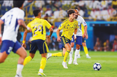 غامبا أوساكا يبدد أحلام النصر ويتوج بكأس آسيا 2