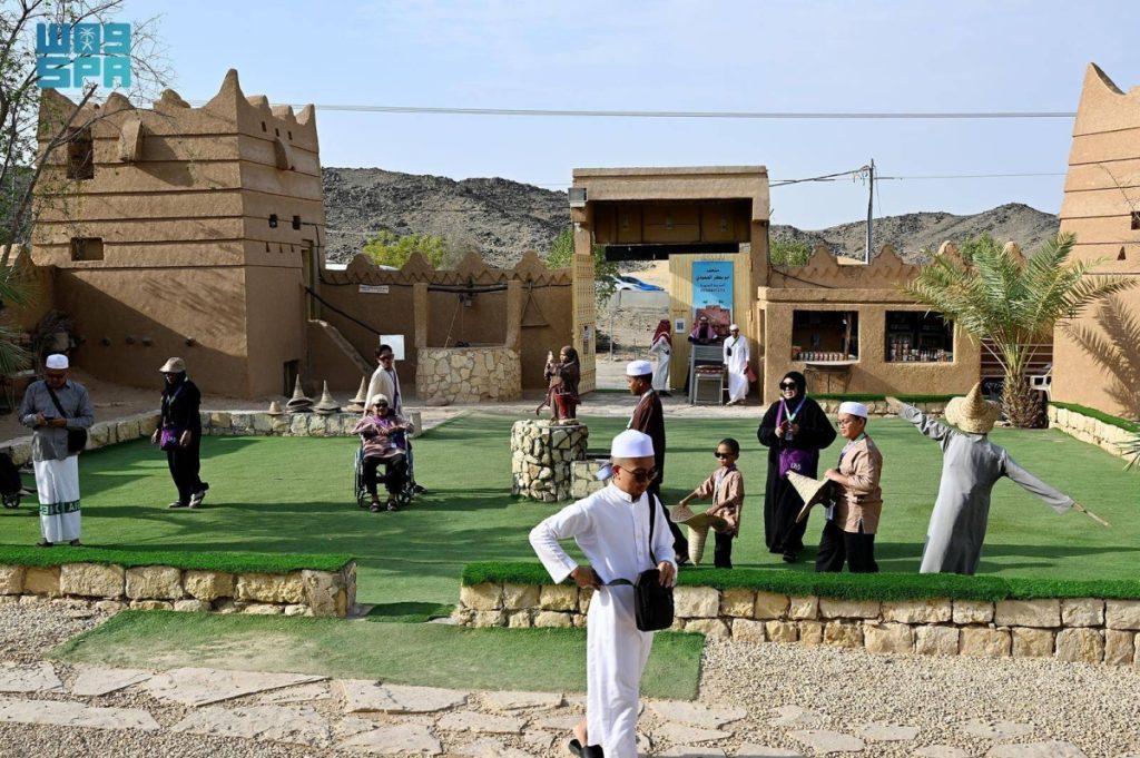 «الإرشاد السياحي».. هندسة التجربة وإثراء رحلة ضيوف الرحمن معرفيا وثقافيا