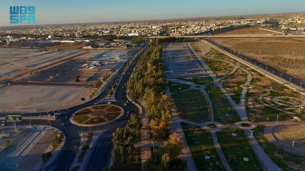 مضامير المشاة والحدائق العامة.. مرافق يرتادها الصائمون لتعزيز الصحة العامة