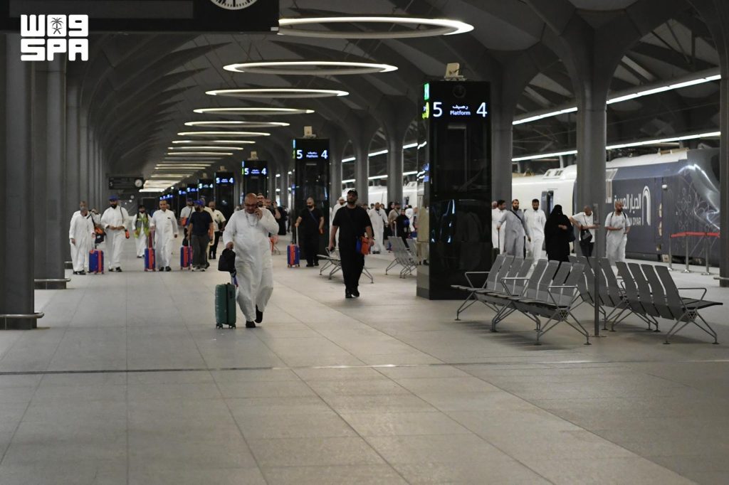 المدينة المنورة تستقبل طلائع الحجاج المتعجلين القادمين من مكة المكرمة