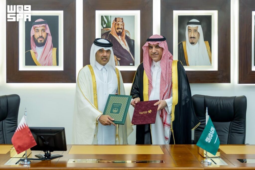 السعودية وقطر تناقشان تعاونهما الأمني والعسكري