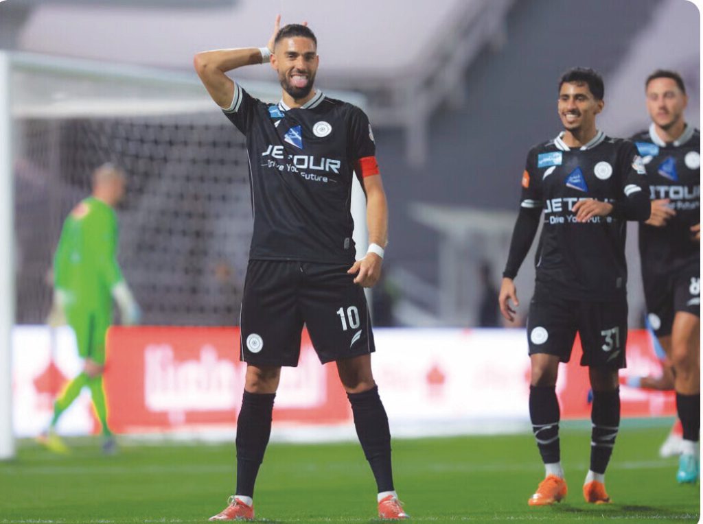 الشباب يتمسك بكاراسكو