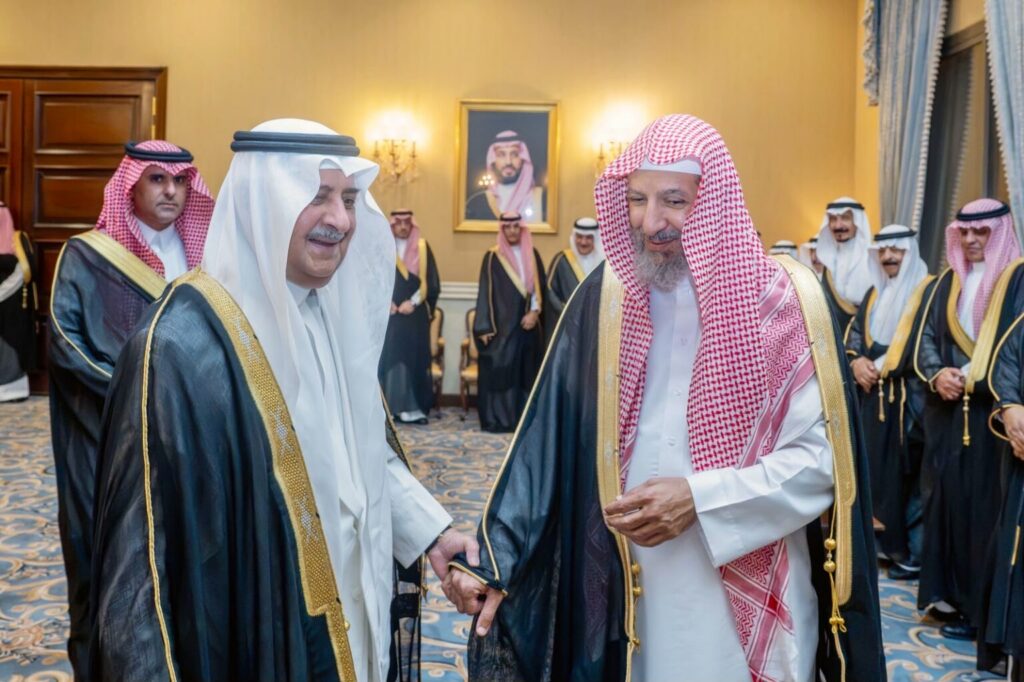 أمير تبوك يستقبل عضو هيئة كبار العلماء الشيخ سعد الشثري