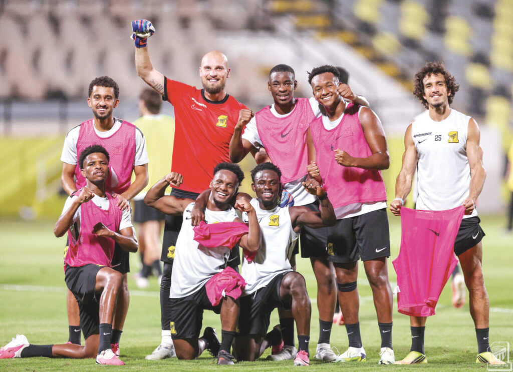 الاتحاد يكمل تحضيراته للجزيرة
